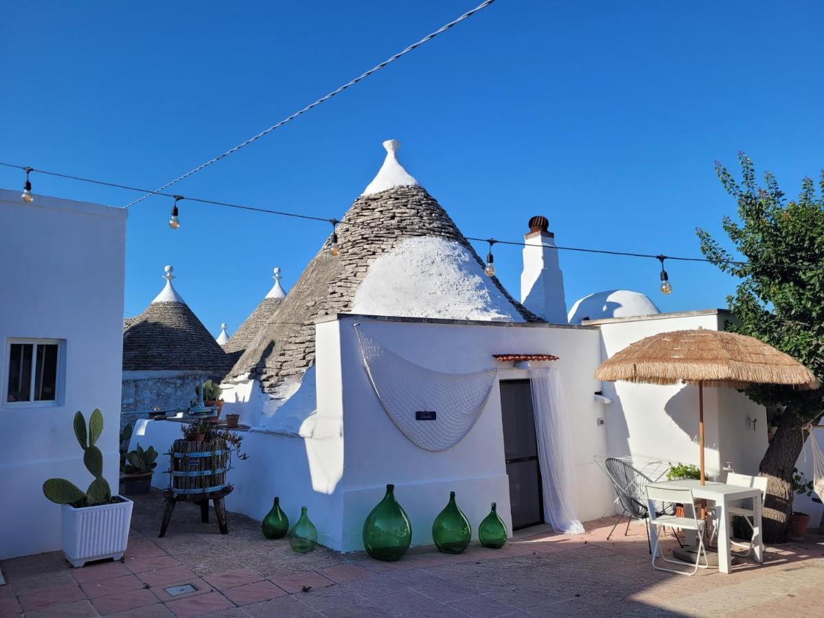 לינה וארוחת בוקר לוקורוטונדו Trulli La Cariola מראה חיצוני תמונה